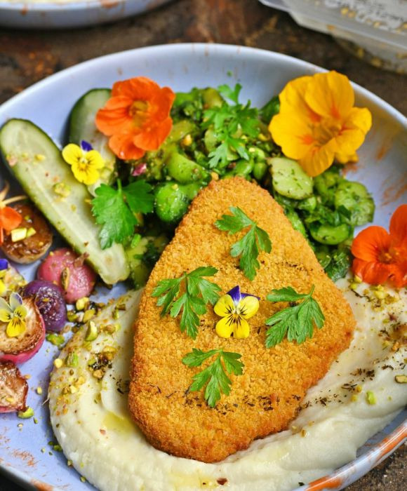 Roślinny sznycel Dobra Kaloria – klasyk, który zaskakuje bez mięsa