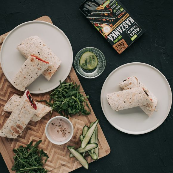 Kaszanka roślinna w tortilli - pomysł na oryginalny obiad Roślinna kaszanka w tortilli - szybki i pyszny przepis