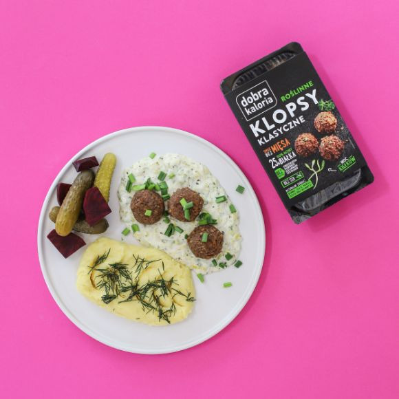 Przygotowywanie roślinnych klopsików w sosie porowym Jak zrobić roślinne klopsiki w sosie porowym