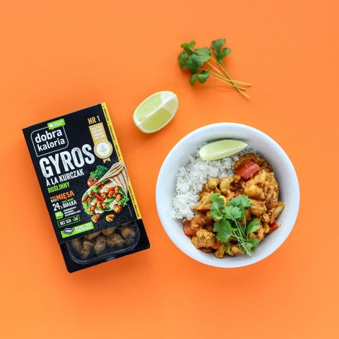 Tikka masala z pieczonym kalafiorem i roślinnym gyrosem przepis krok po kroku